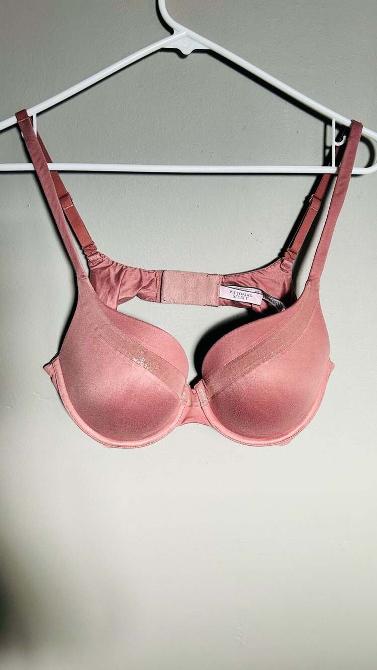Victoria's Secret Perfect Shape Bra Size 36C Pink. Pc 115